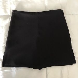 L.A. Gear Black Mini Skort